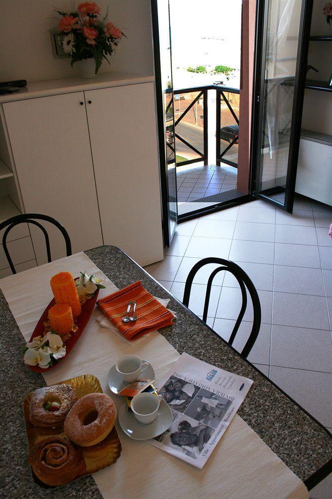 Residenza Sol Holiday Rimini Buitenkant foto