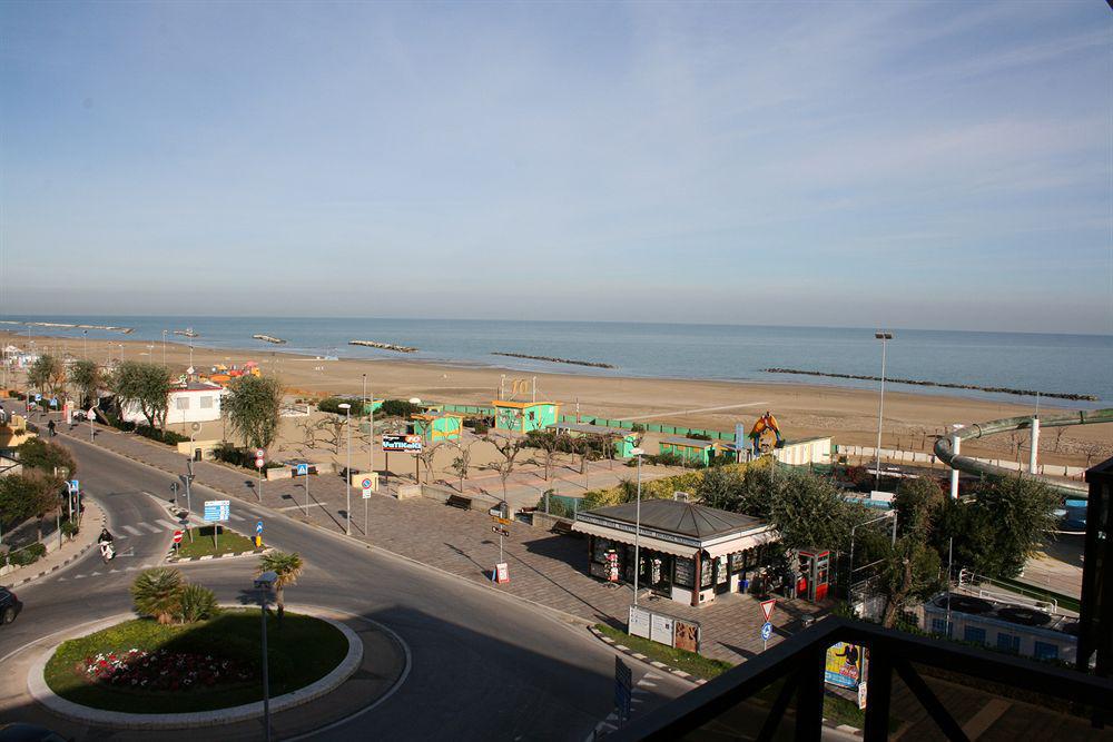 Residenza Sol Holiday Rimini Buitenkant foto