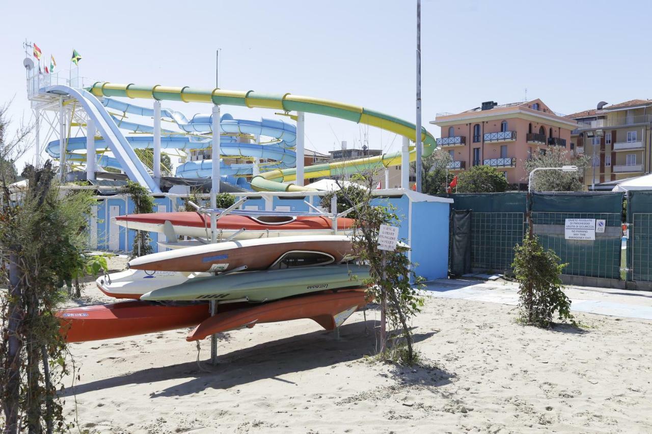 Residenza Sol Holiday Rimini Buitenkant foto